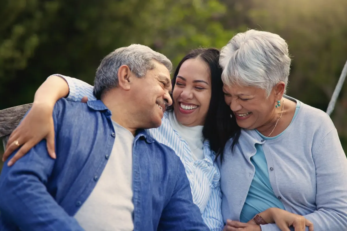 Parent with Dementia Refusing Care Family spending time together, illustrating support when a parent with dementia refusing care